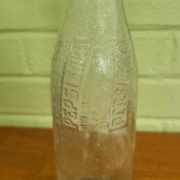Vintage PEPSI Cola Glass Bottle 12 Fl Oz Clear Empty Embossed Logo All Over T3 - Picture 3 of 6